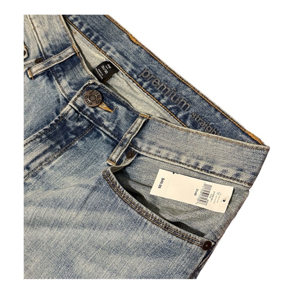 GAP Premium Straight Light Blue Jeans with Faded Wash Men’s 31/30 New w/ Tags - Picture 3 of 3